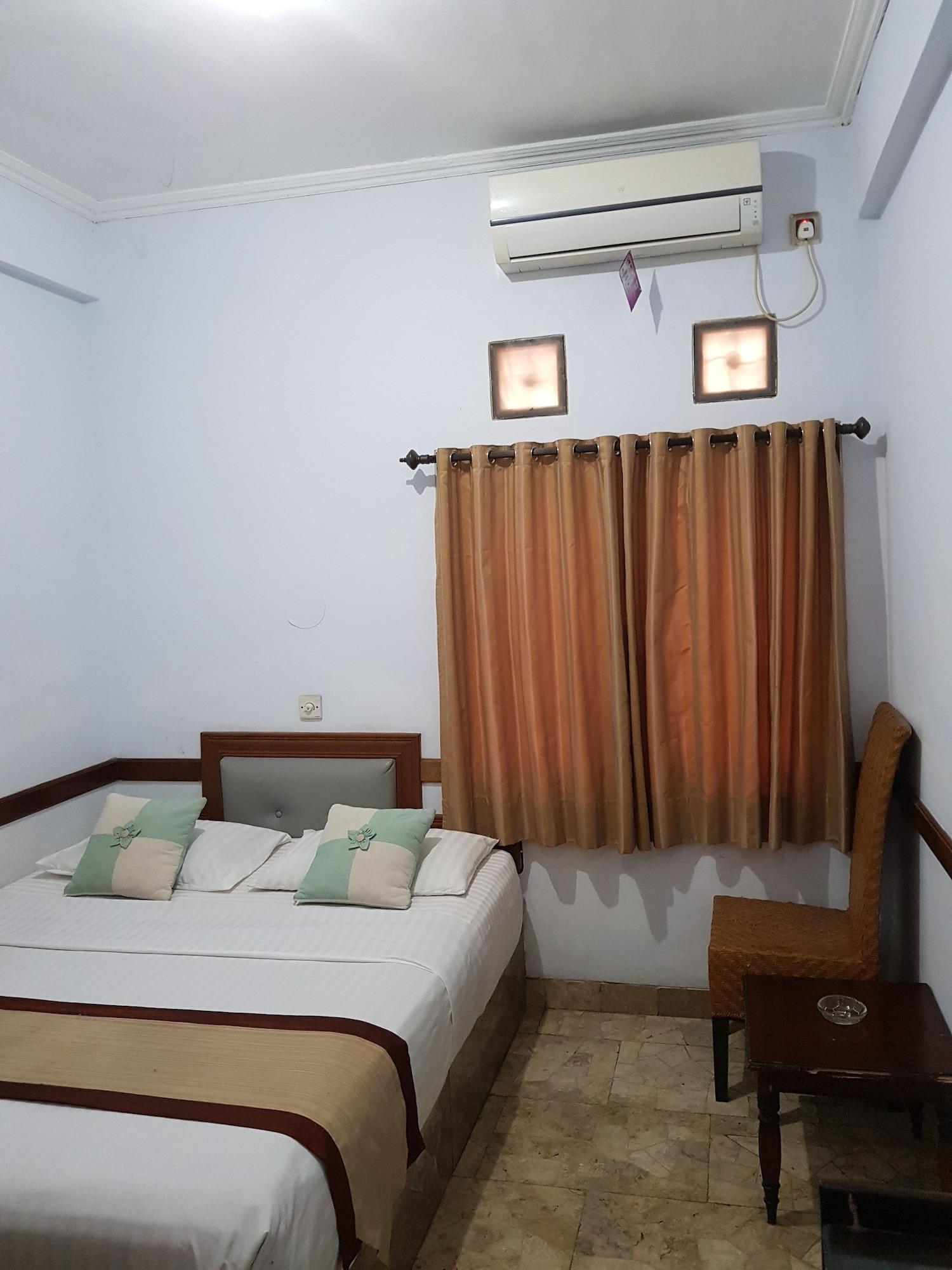 Oyo 1945 Hotel Bali Indah Bandung Exteriér fotografie