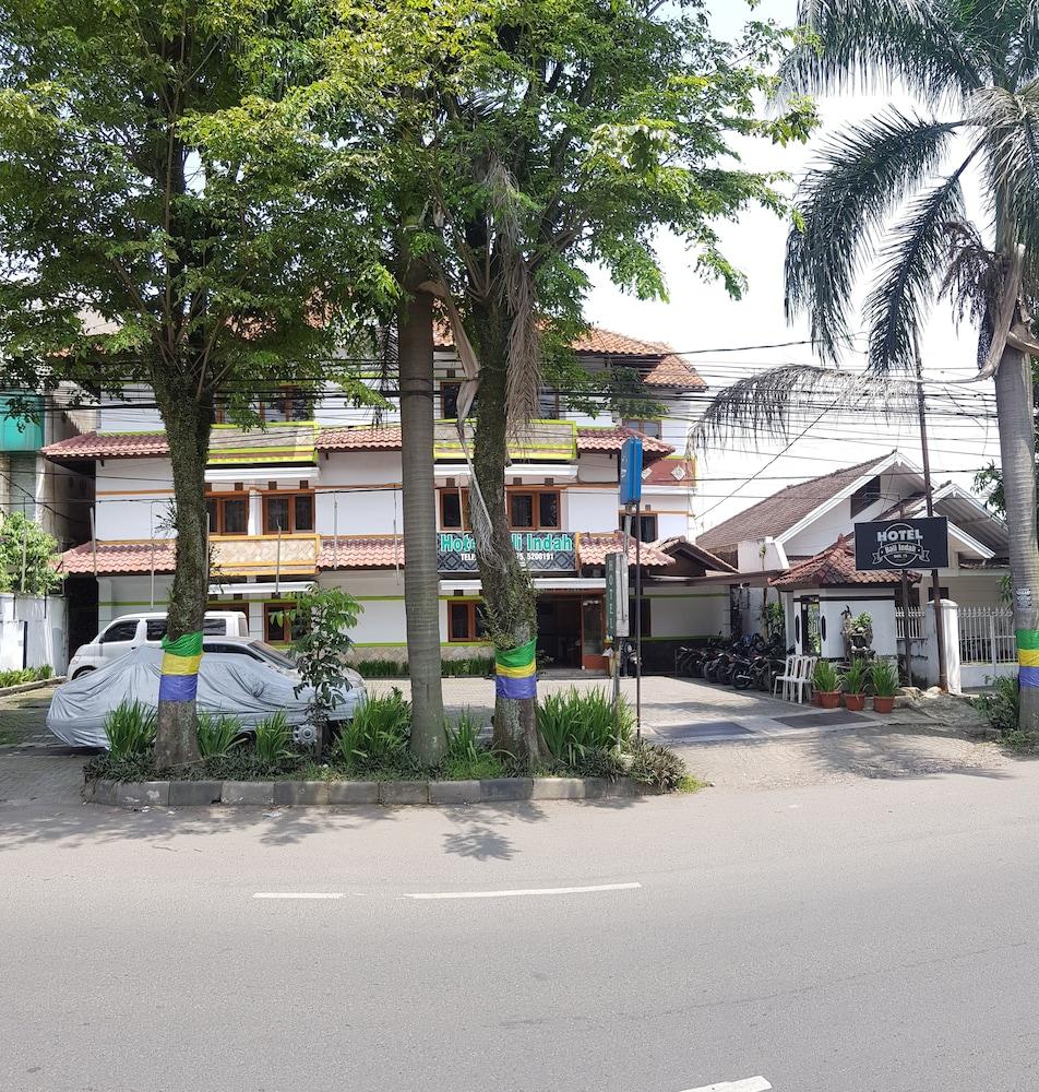 Oyo 1945 Hotel Bali Indah Bandung Exteriér fotografie