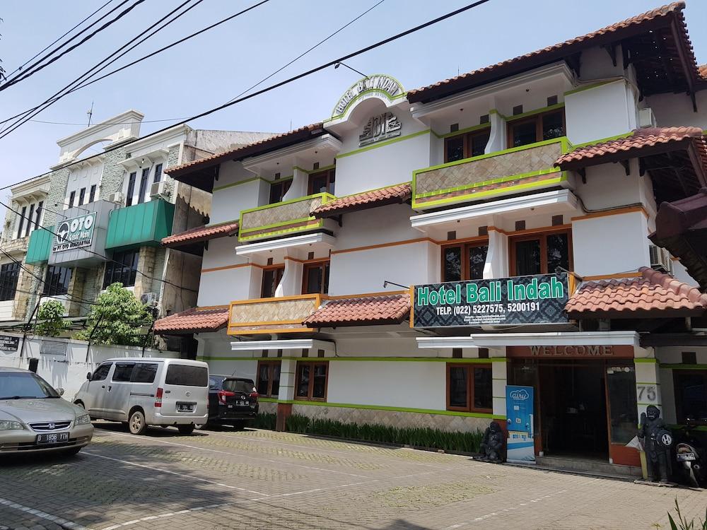 Oyo 1945 Hotel Bali Indah Bandung Exteriér fotografie